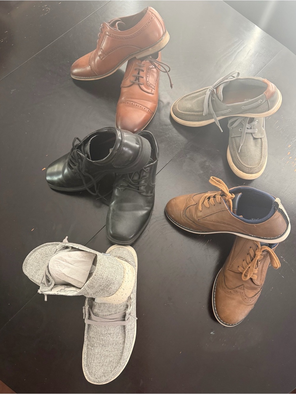 Lot of BOYS shoes SIZE 5 Hey Dudes, Oxfords Boat shoes, Leather lace UP